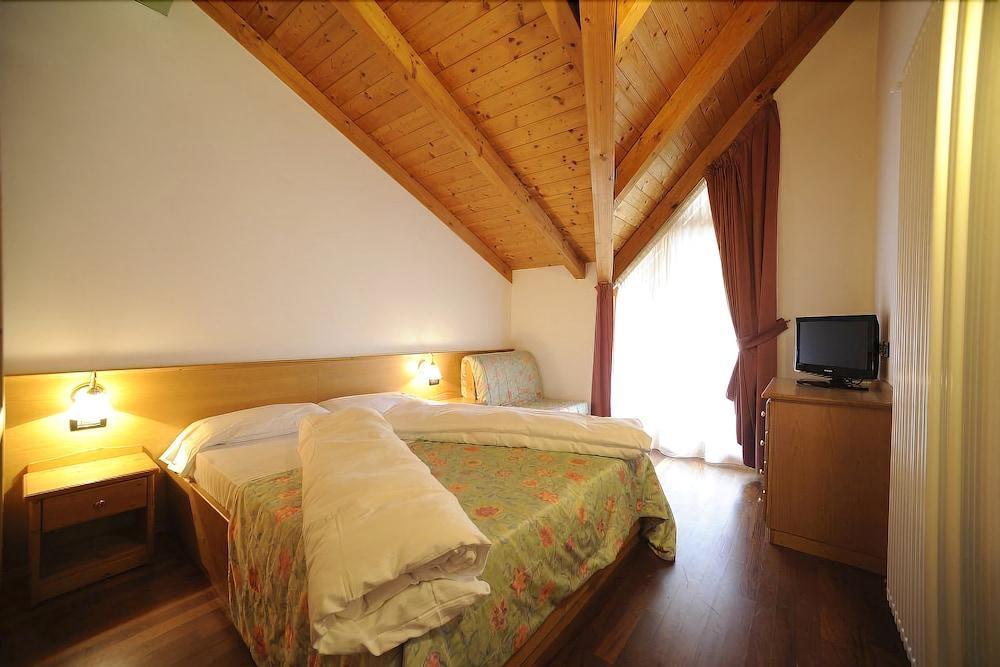 Residence Kristall- Fiemme Holidays Predazzo Esterno foto