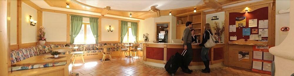 Residence Kristall- Fiemme Holidays Predazzo Esterno foto