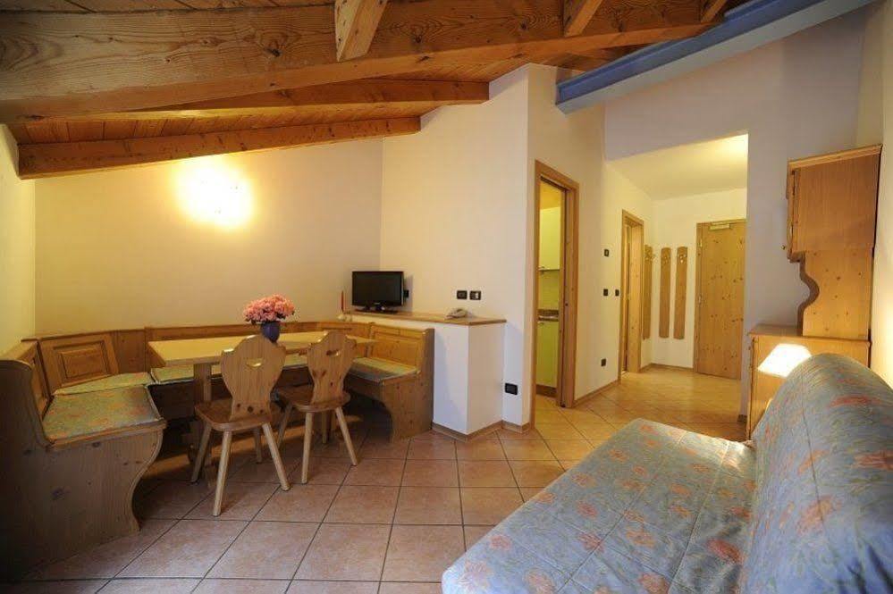 Residence Kristall- Fiemme Holidays Predazzo Esterno foto