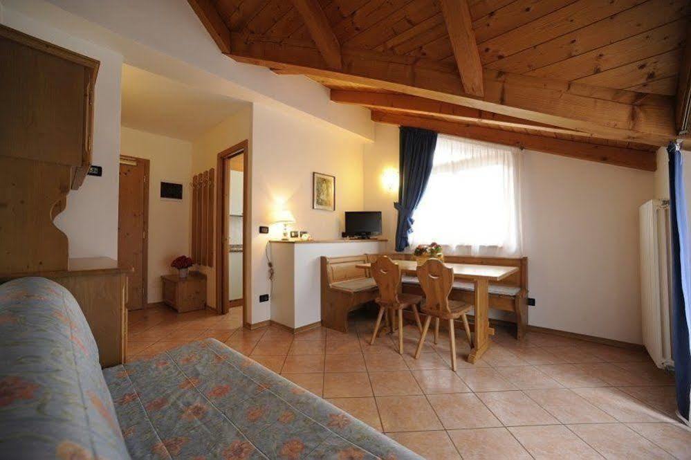 Residence Kristall- Fiemme Holidays Predazzo Esterno foto