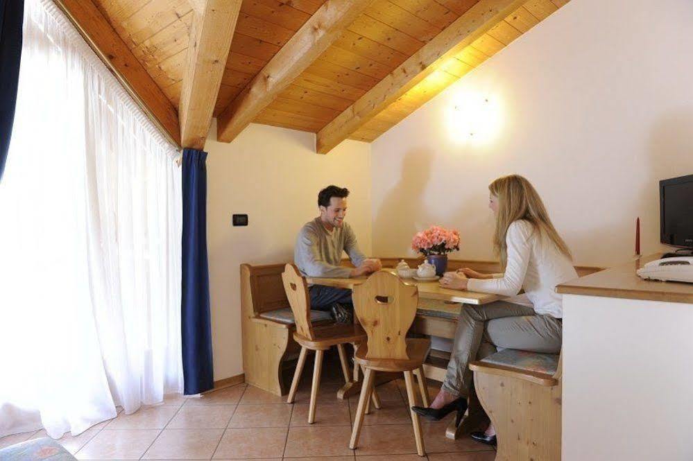 Residence Kristall- Fiemme Holidays Predazzo Esterno foto