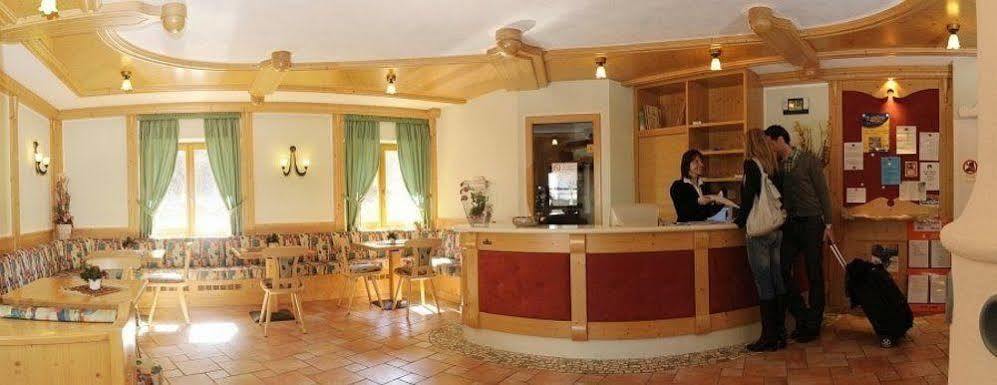 Residence Kristall- Fiemme Holidays Predazzo Esterno foto